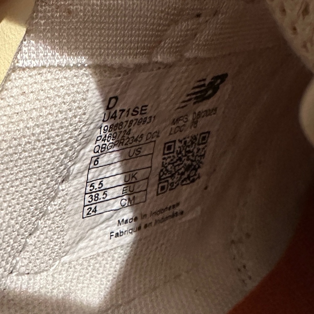 Sézane x New Balance 471 Sneakers (Size EU38.5/Women’s US 7.5) - Picture 10 of 11